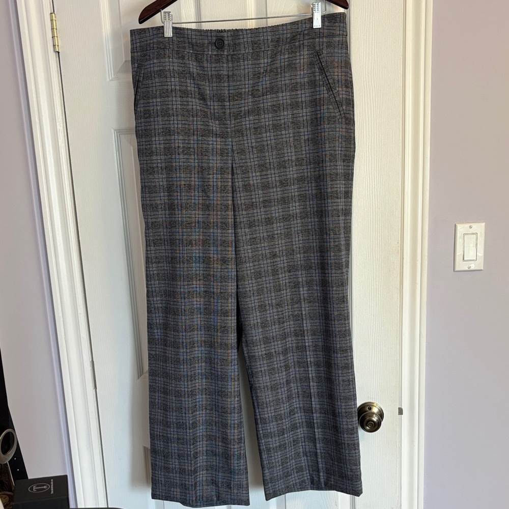 Gray Plaid Women's Pants